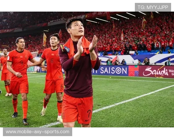 武磊突破重围展现自我实力为中国足球注入新动力助力国际赛场竞争